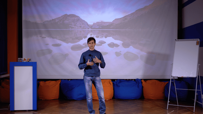 Explaining Blockchain Technology in Blockchain School