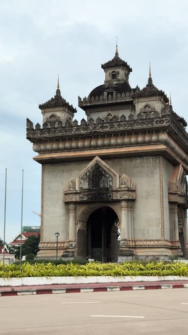 Vientiane, Laos in One Day — Overland from Udon Thani
