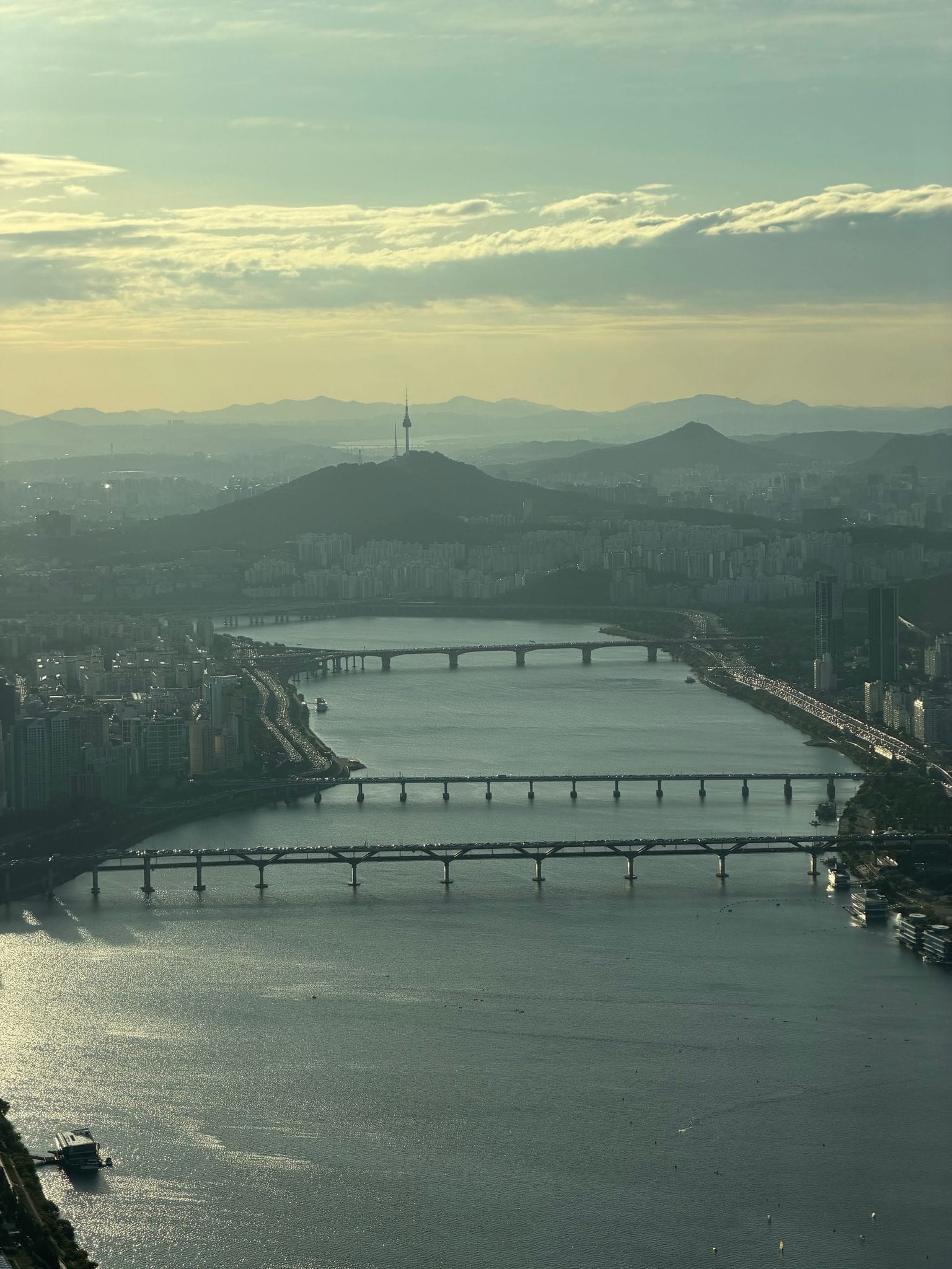 3 Nights in Seoul: Maps, Drone Parks, and the One-Drink Rule