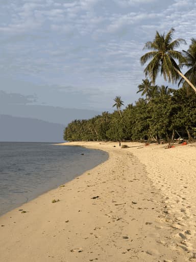 Siargao in 4 Days — Cloud 9, Fireflies and a Melted ATM